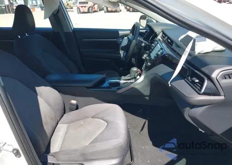 2020 Toyota Camry Le из США, поврежденный, VIN 4T1C11AK7LU941762